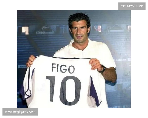 菲戈珍藏皇马巴萨球衣 见证人生快乐篇章 菲戈珍藏皇马巴萨球衣 见证人生快乐篇章