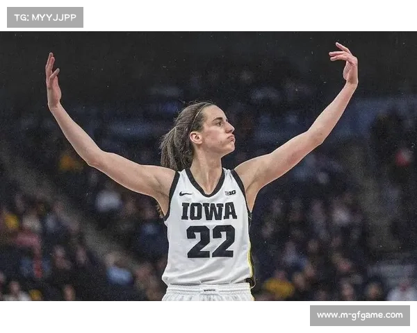 狂热队季后赛首轮遭康涅狄格阳光横扫，克拉克获年度最佳新秀